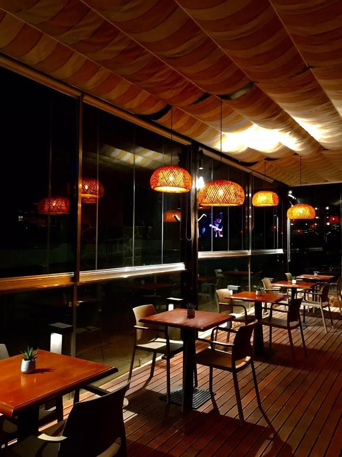 Hotel Dom Lourenco アレイア・ブランカ エクステリア 写真